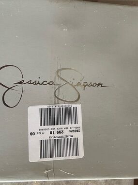 Jessica Simpson Light Gray Shoe Box with Label